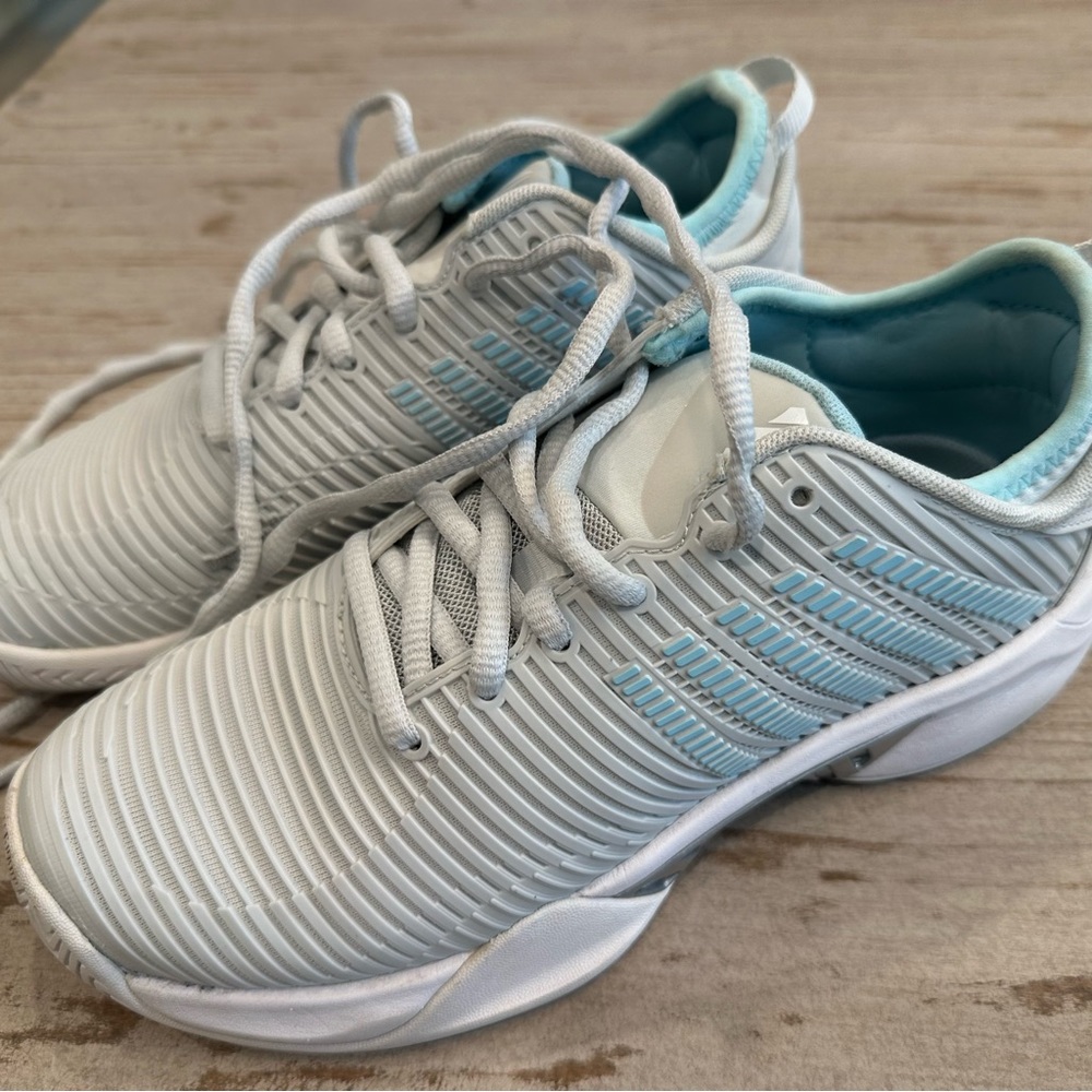 K-Swiss Hypercourt Supreme size 6.5 Tennis Pickleball shoe. Worn once.